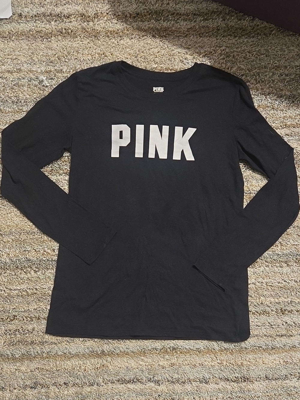 🧁Victoria's Secret PINK Black Long Sleeve Tee with White Logo